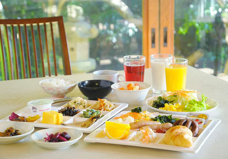 朝食バイキング一例